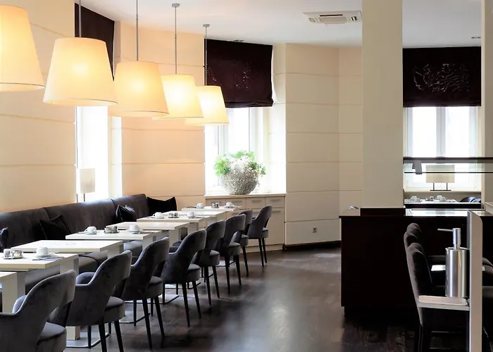 Hamburger Hof 3* Frankfurt am Main