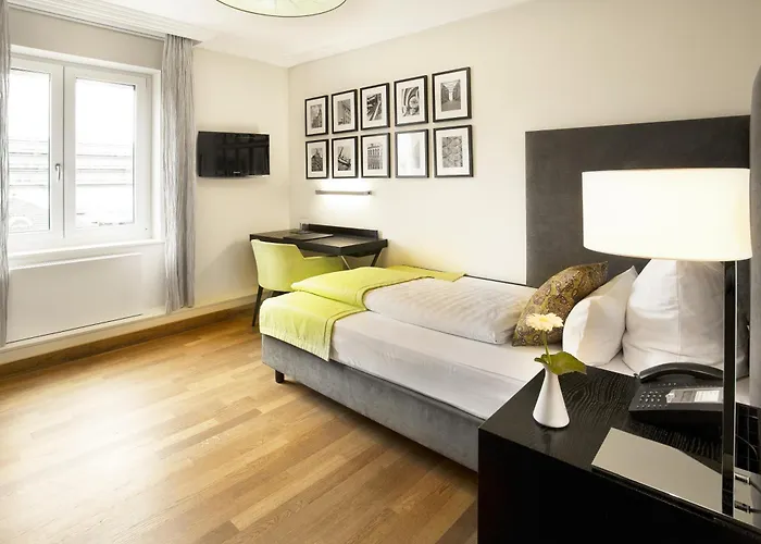 Hamburger Hof Hotell 3*