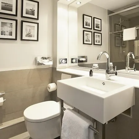 Hotel Hamburger Hof 3*