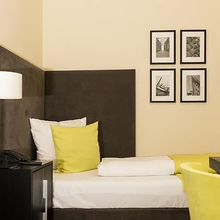 Hamburger Hof Hotel 3*